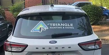 logo on car